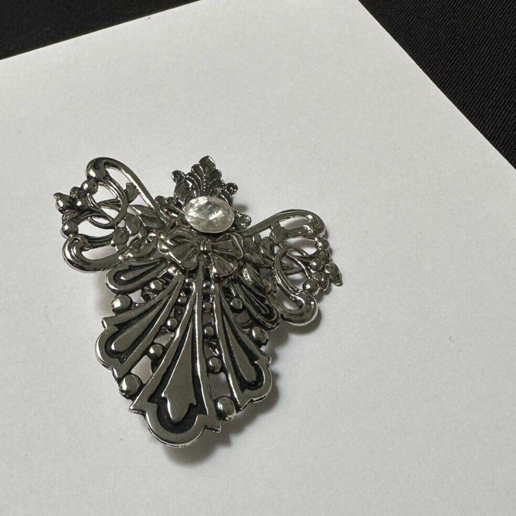 Handcrafted Signed Jane 1997 Aol Brooch Pin Silver Tone / Rhinestone